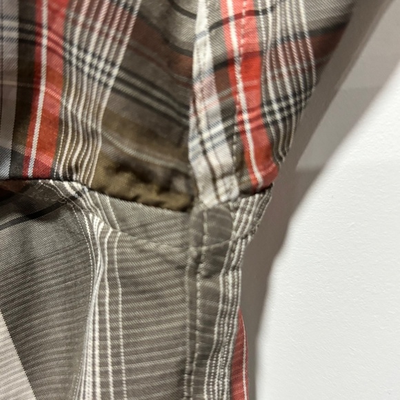 Eddie Bauer Classic Fit short sleeve cotton blend plaid button down shirt size L - Picture 7 of 16